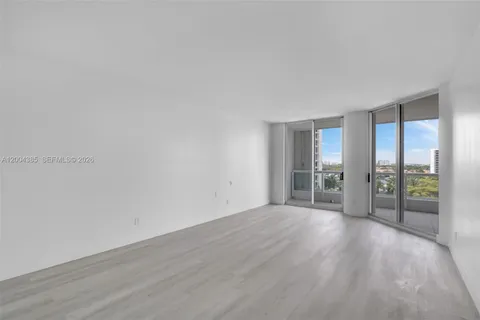 $1,230,000 | 21150 Point Place, Unit 904, Aventura, FL 33180
