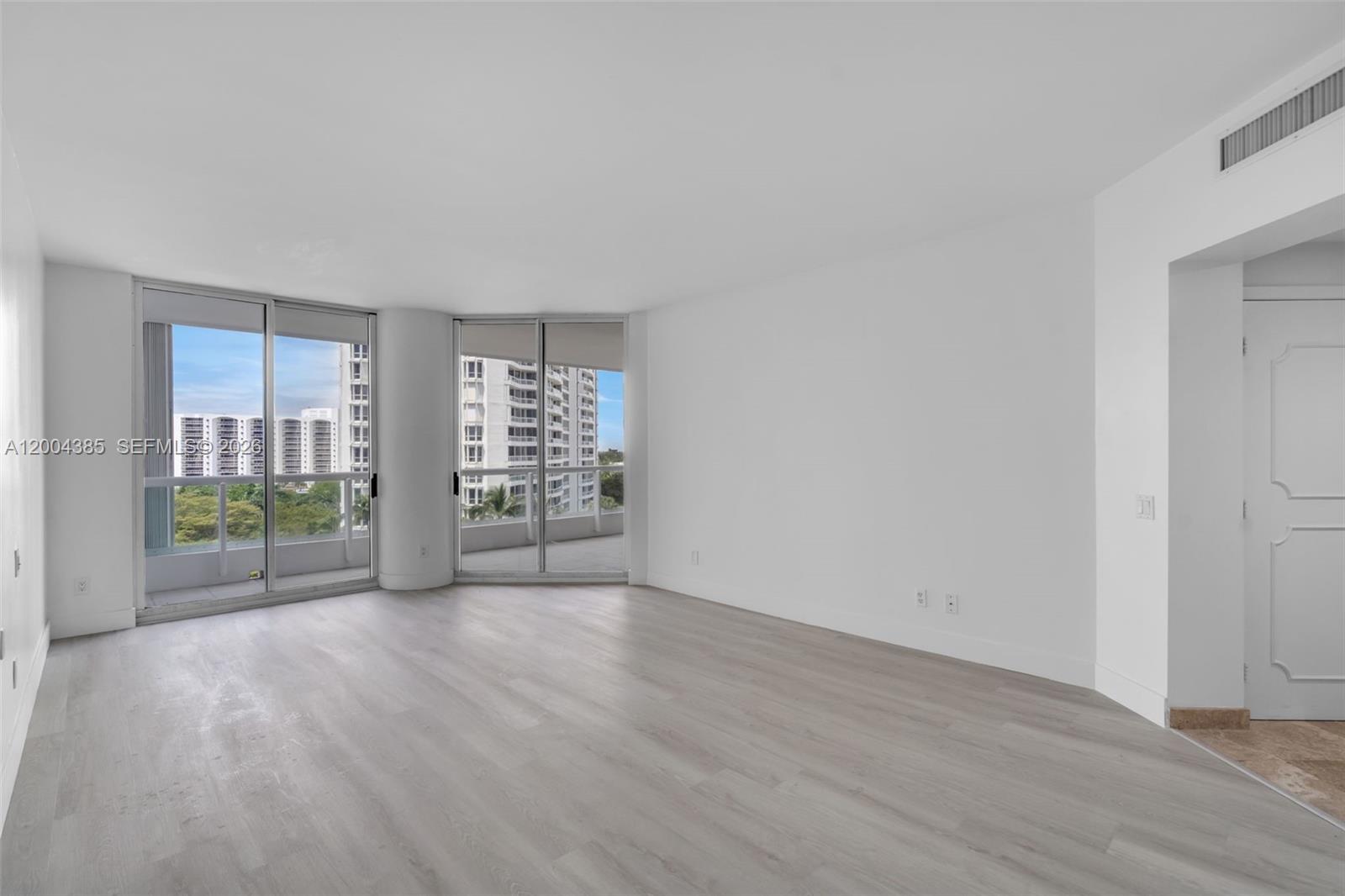 21150 Point Place, Unit 904 Aventura, FL 33180 - Photo 22 of 73