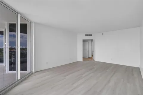 $1,230,000 | 21150 Point Place, Unit 904, Aventura, FL 33180
