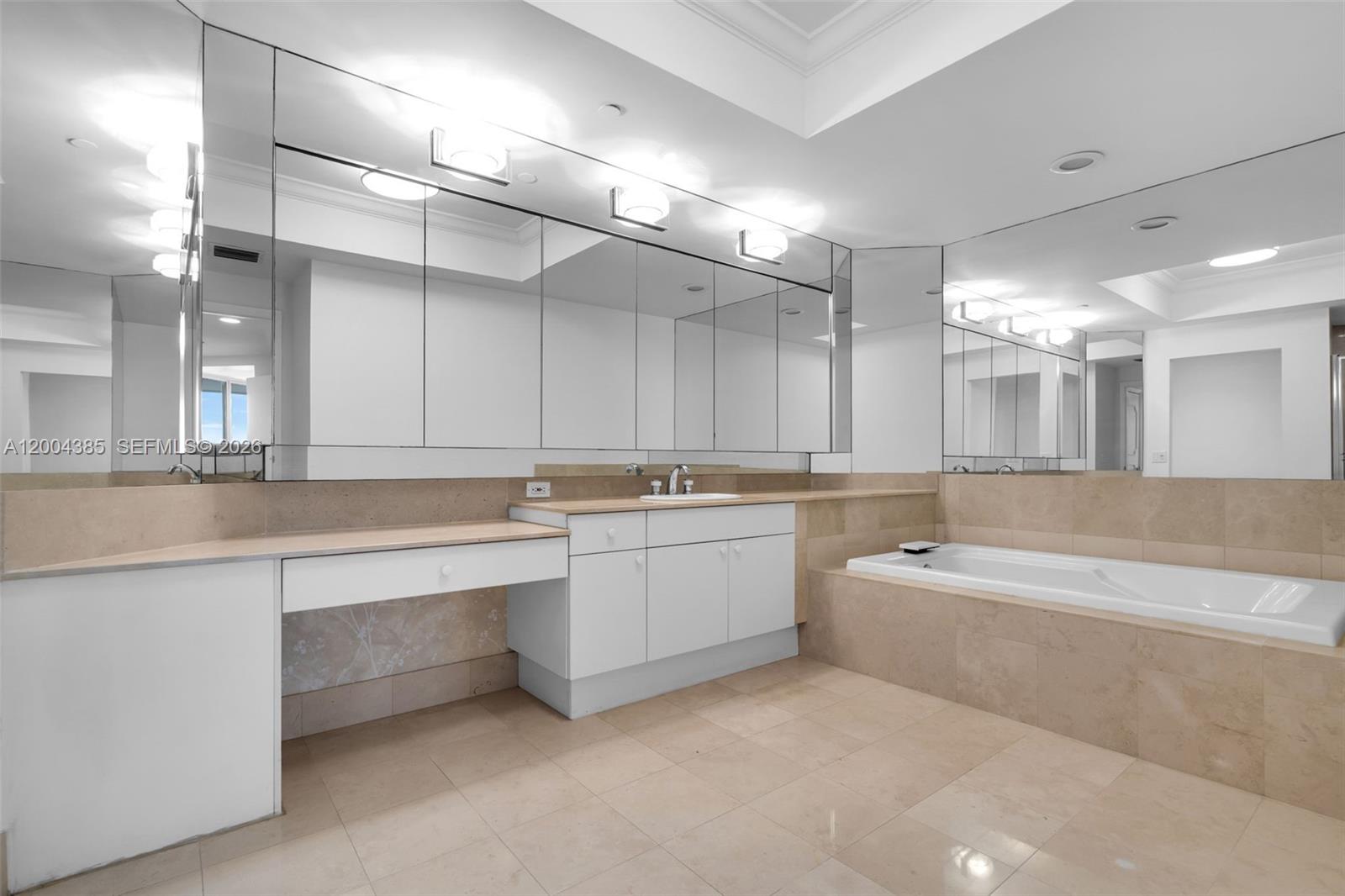 21150 Point Place, Unit 904 Aventura, FL 33180 - Photo 26 of 73