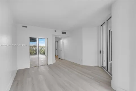 $1,230,000 | 21150 Point Place, Unit 904, Aventura, FL 33180