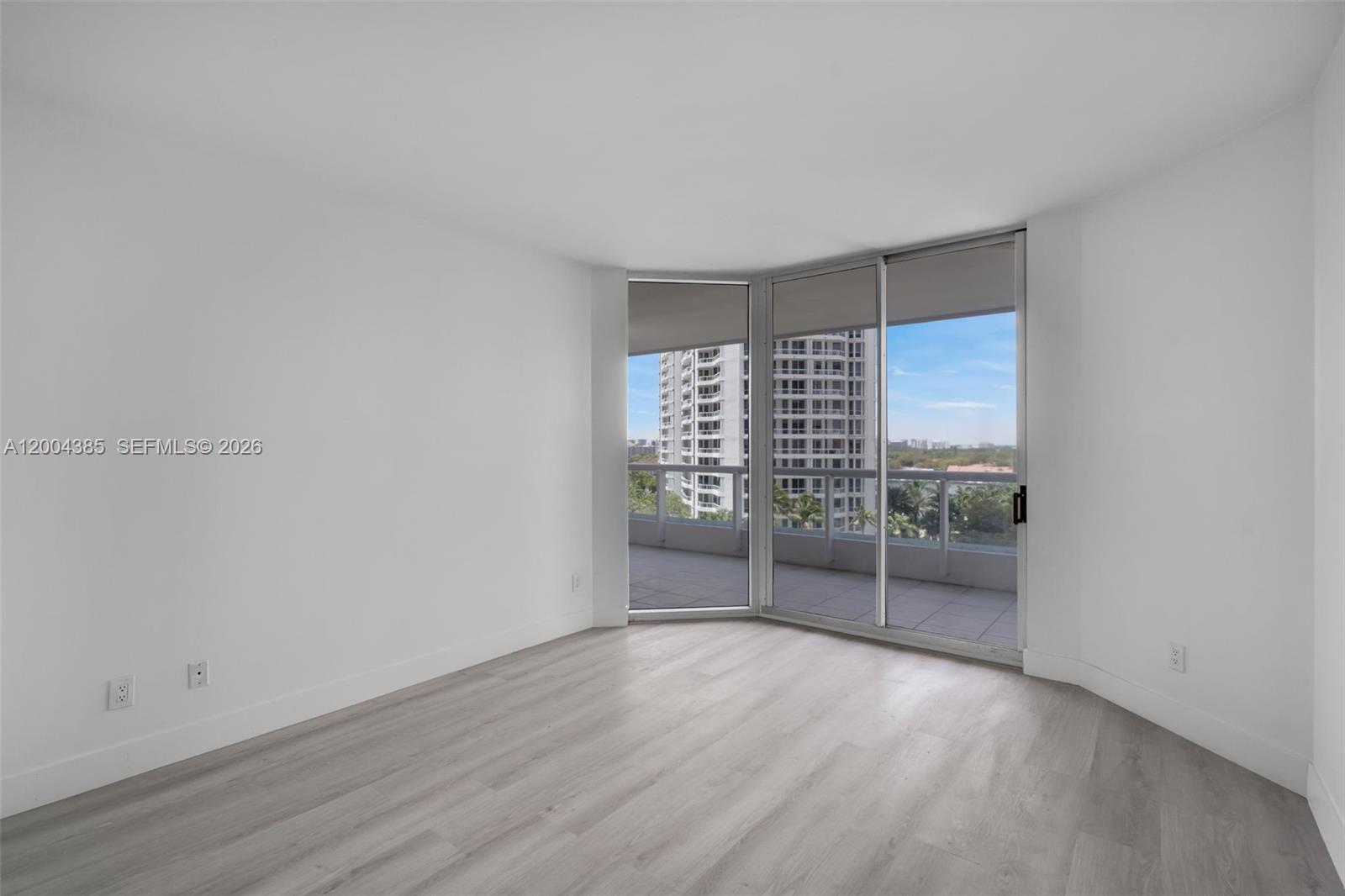 21150 Point Place, Unit 904 Aventura, FL 33180 - Photo 30 of 73