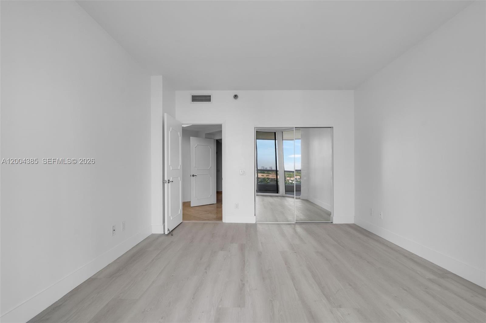 21150 Point Place, Unit 904 Aventura, FL 33180 - Photo 31 of 73
