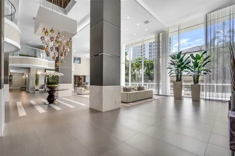 $1,230,000 | 21150 Point Place, Unit 904, Aventura, FL 33180
