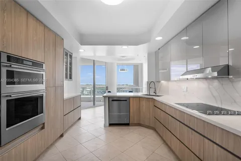$1,230,000 | 21150 Point Place, Unit 904, Aventura, FL 33180