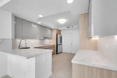 $1,230,000 | 21150 Point Place, Unit 904, Aventura, FL 33180