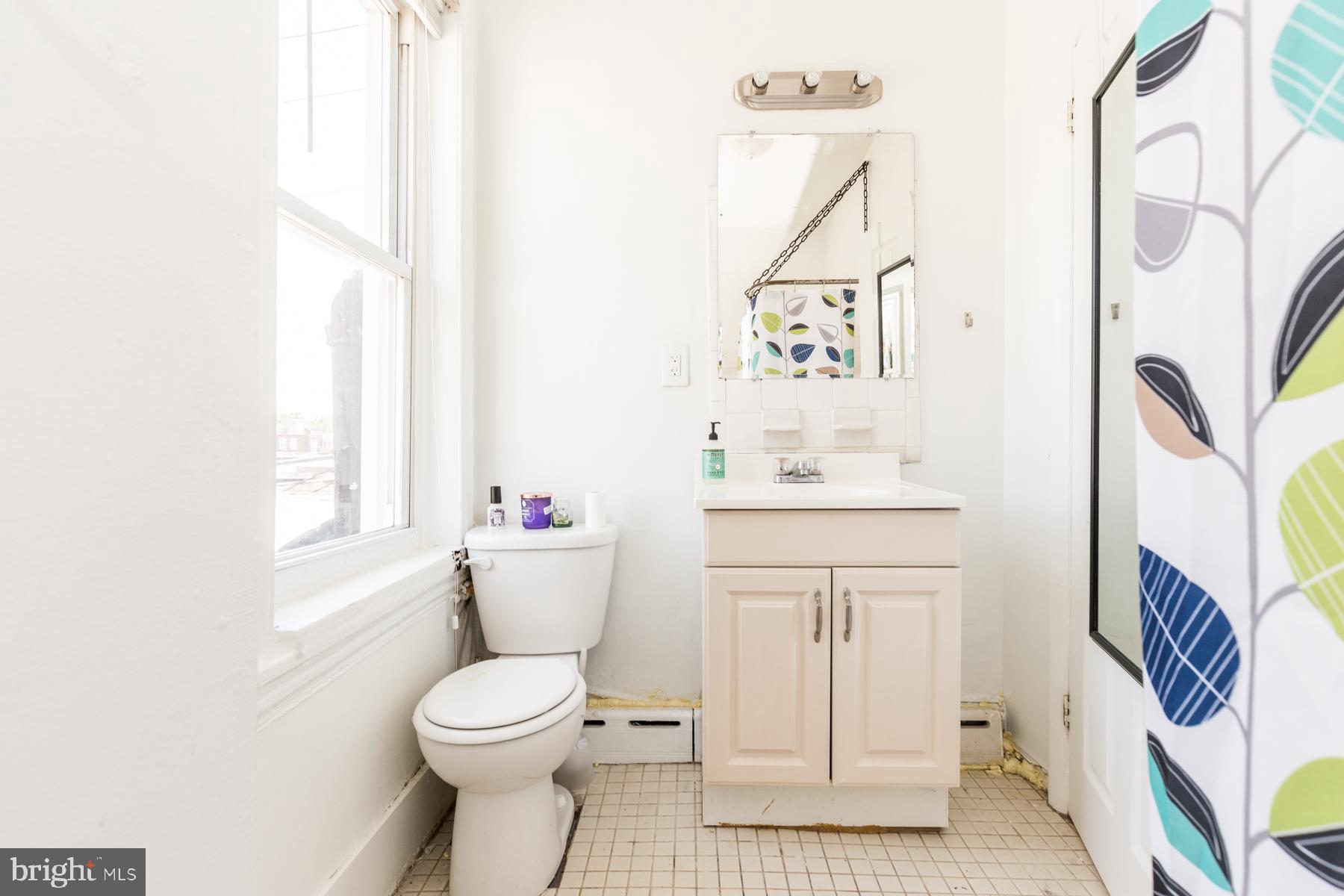 1331 Reed Street, Unit 3 Philadelphia, PA 19147 - Photo 8 of 11