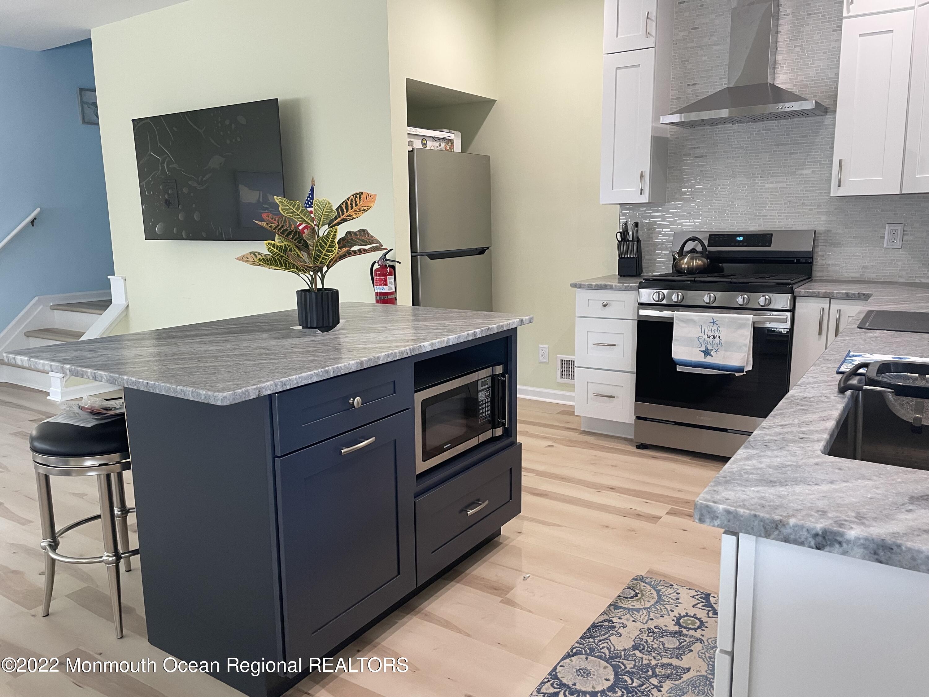 68 Pacific Way Lavallette, NJ 08735 - Photo 6 of 13 IMG_1776