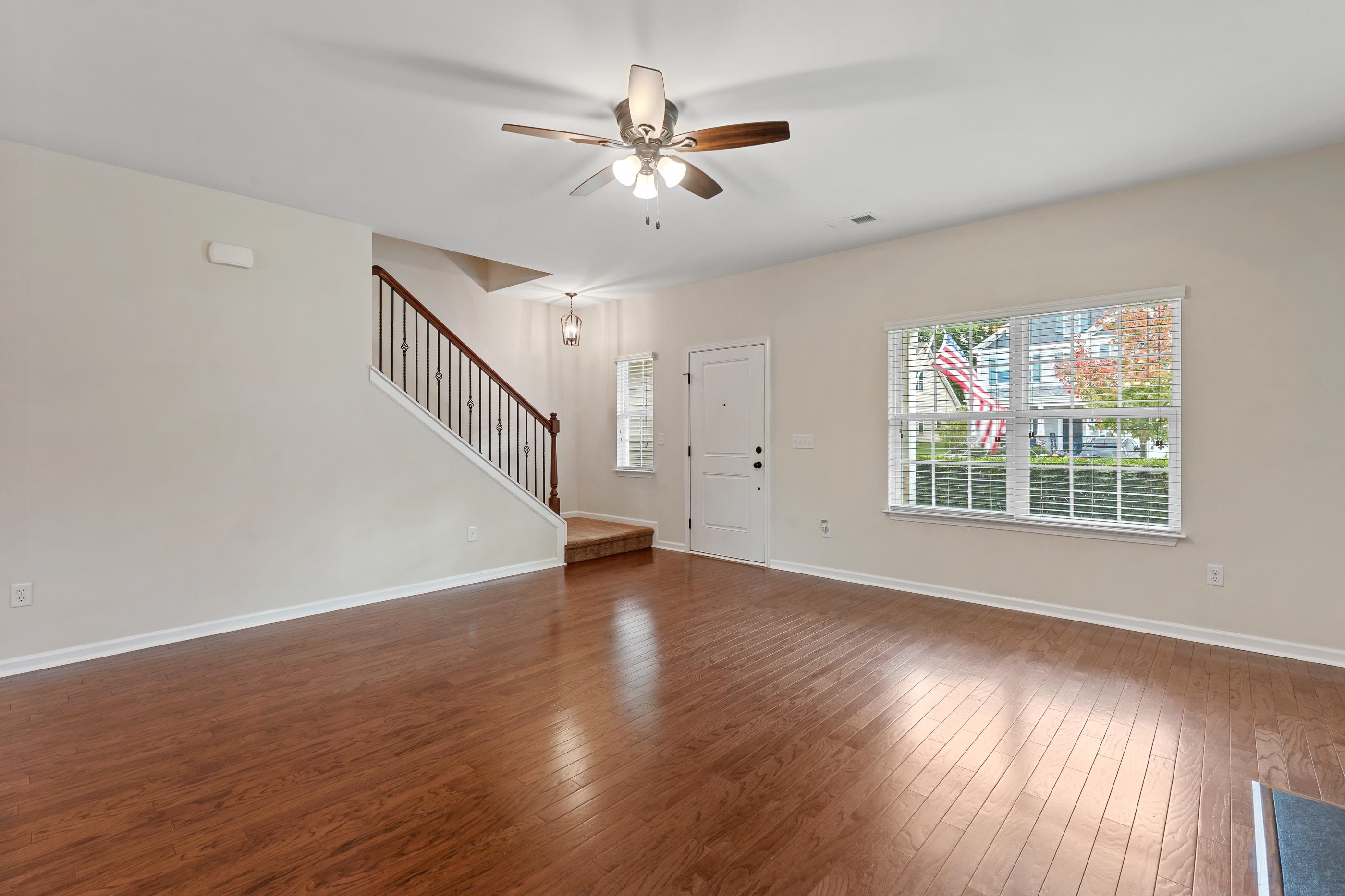 610 South Windowpane Way Duncan, SC 29334 - Photo 4 of 32 Gallery Image 4