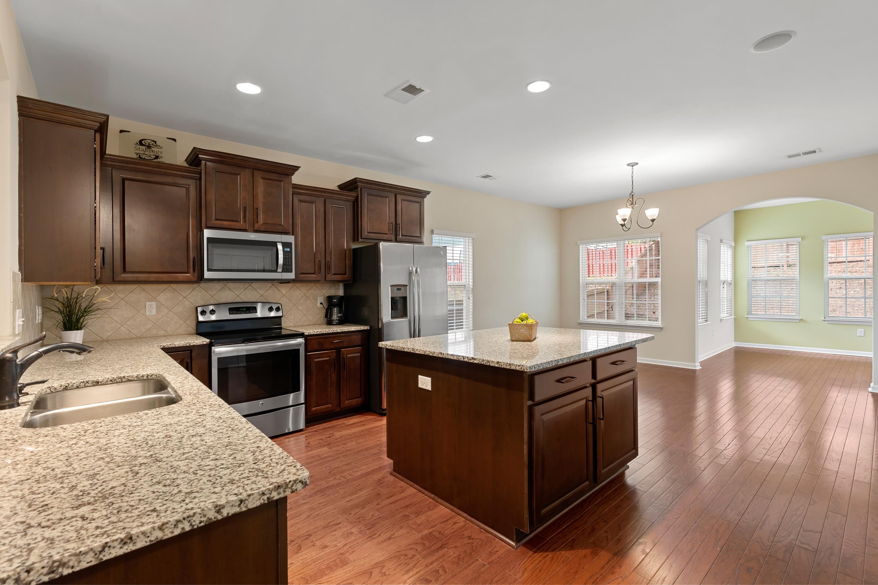 610 South Windowpane Way Duncan, SC 29334 - Photo 7 of 32 Gallery Image 7