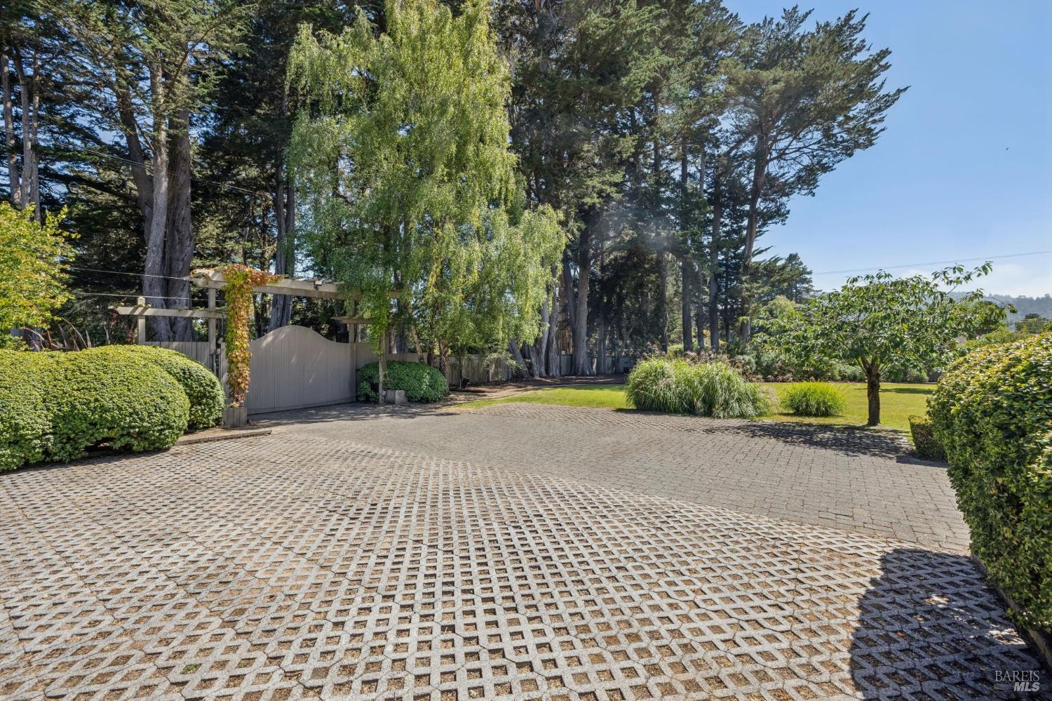 41 Cypress Road Point Reyes Station, CA 94956 - Photo 50 of 56