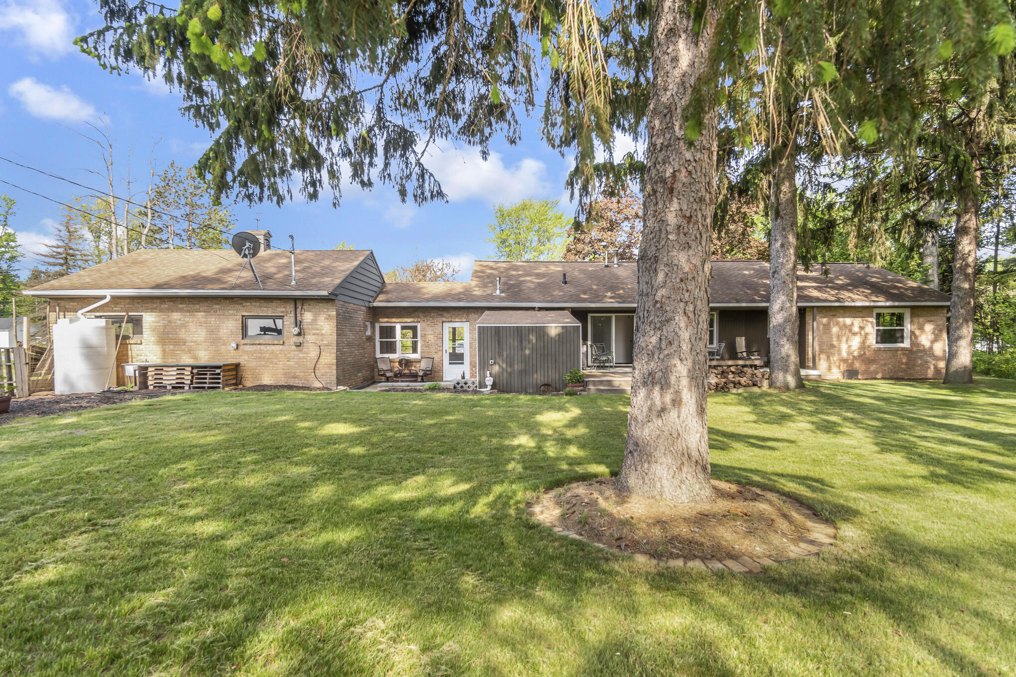 4090 Holton Road Muskegon, MI 49445 - Photo 23 of 27 DSC08700