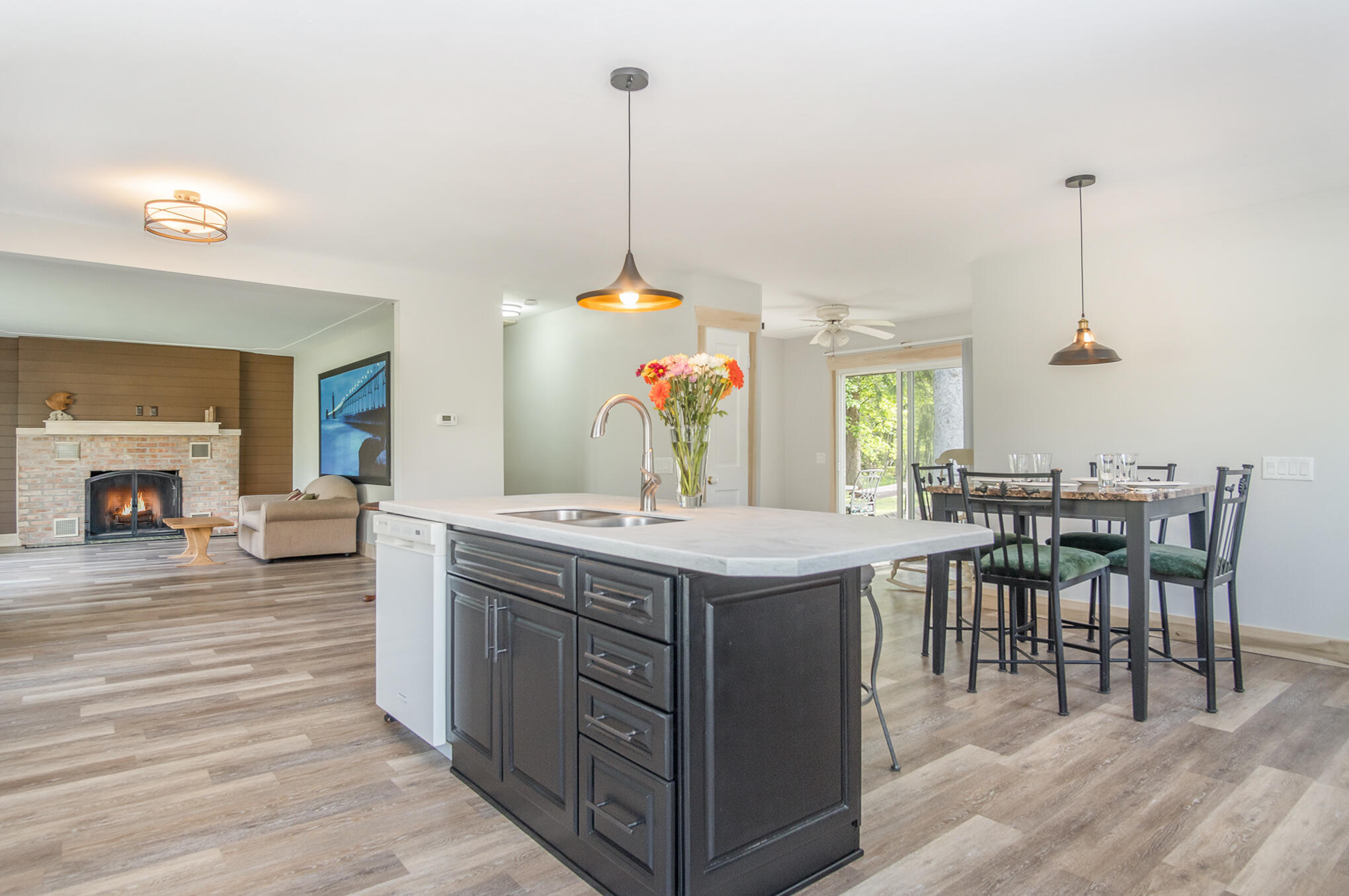 4090 Holton Road Muskegon, MI 49445 - Photo 8 of 27 DSC08666