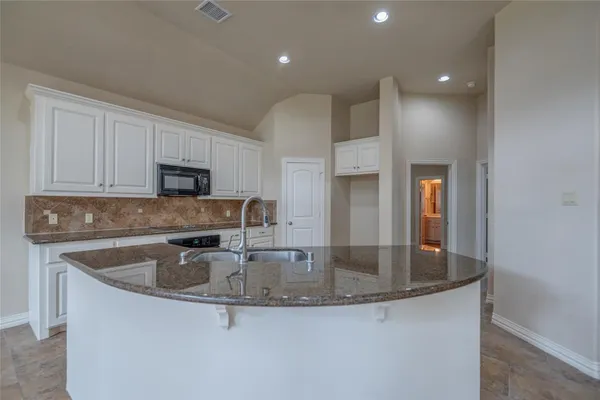 $2,350 | 14333 South Summerchase Circle, Willis, TX 77318