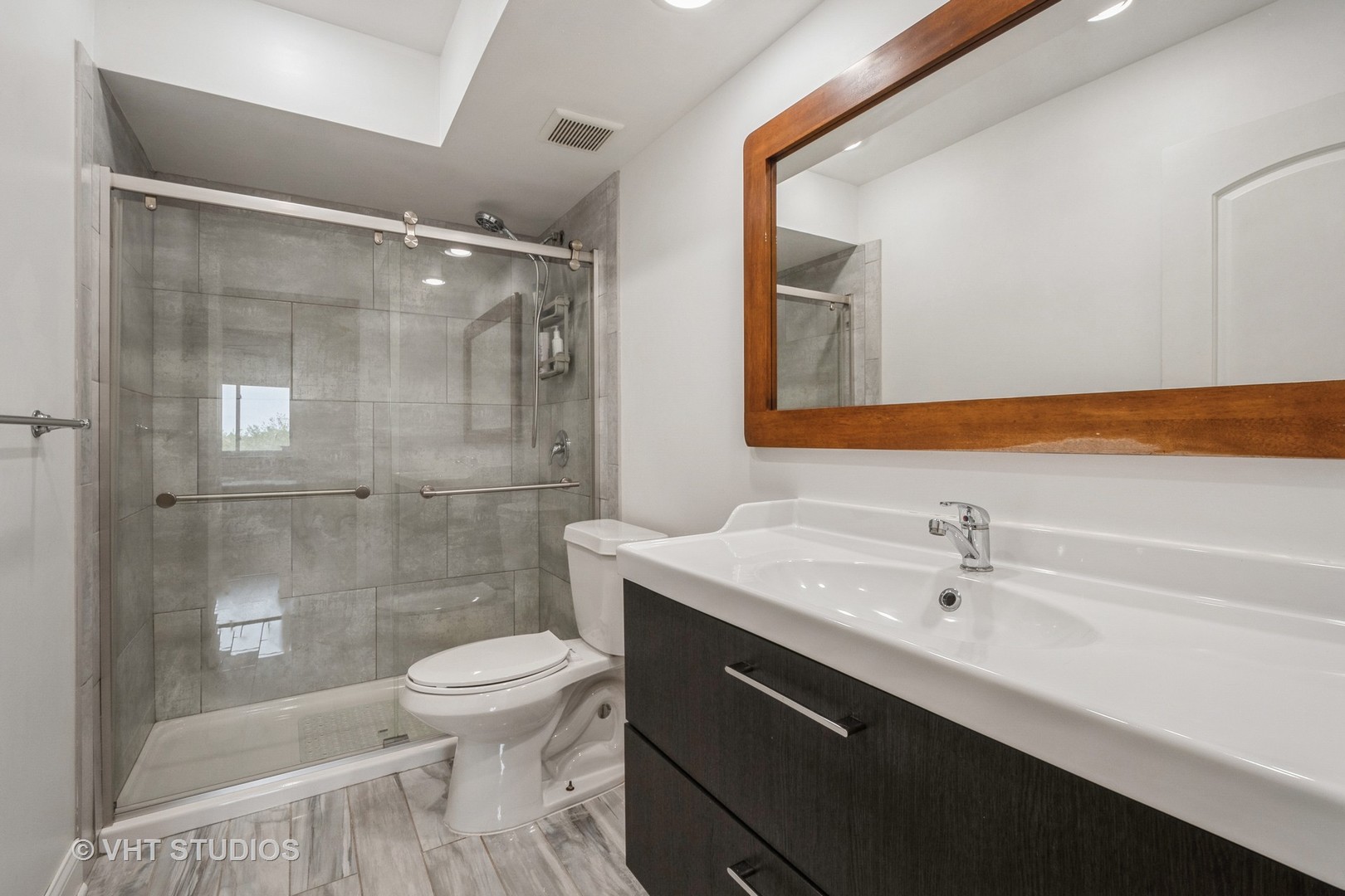 250 Ridge Avenue, Unit 5G Evanston, IL 60202 - Photo 9 of 13 Gallery Image 9