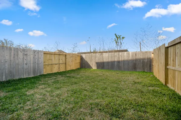 $2,475 | 6326 Del Rio Street, Houston, TX 77021