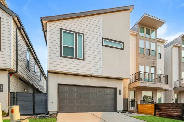 $1,955 | 381 North Centro Circle, Shenandoah, TX 77385