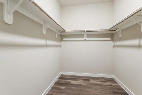 $1,955 | 381 North Centro Circle, Shenandoah, TX 77385