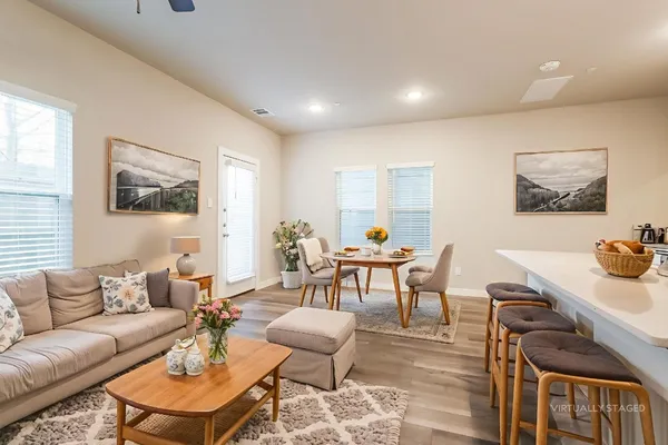 $1,955 | 381 North Centro Circle, Shenandoah, TX 77385