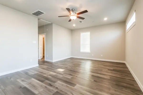 $1,775 | 381 North Centro Circle, Shenandoah, TX 77385