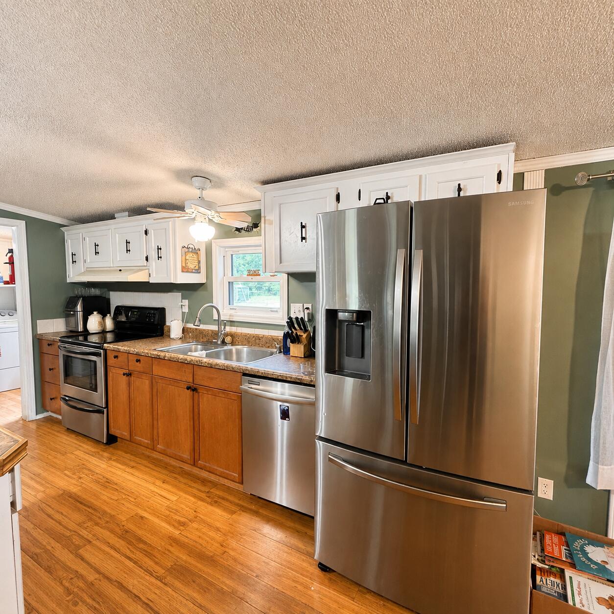 9963 Bloomville Road Manning, SC 29102 - Photo 10 of 33 Kitchen is located on the back of home