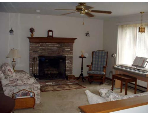 12 Sycamore Drive Rutland, MA 01543 - Photo 8 of 10