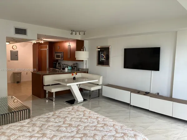 $3,200 | 10275 Collins Avenue, Unit 1004, Bal Harbour, FL 33154
