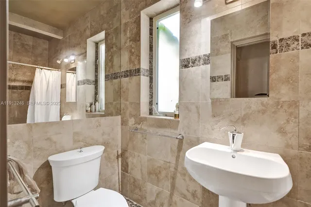 $2,599,000 | 1335 Lenox Avenue, Miami Beach, FL 33139