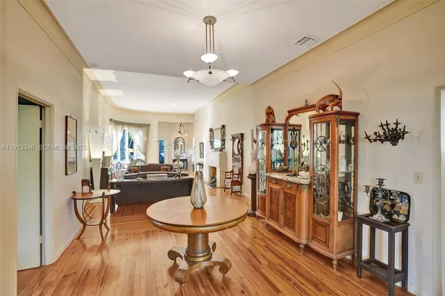 $2,599,000 | 1335 Lenox Avenue, Miami Beach, FL 33139