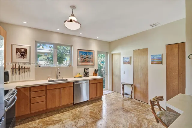 $2,599,000 | 1335 Lenox Avenue, Miami Beach, FL 33139