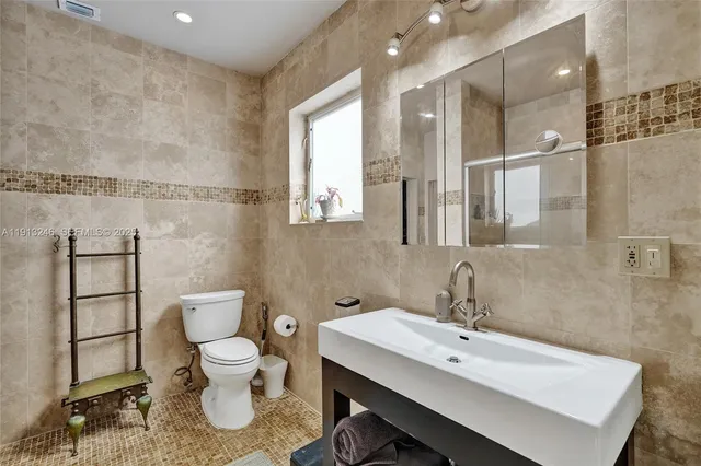 $2,599,000 | 1335 Lenox Avenue, Miami Beach, FL 33139