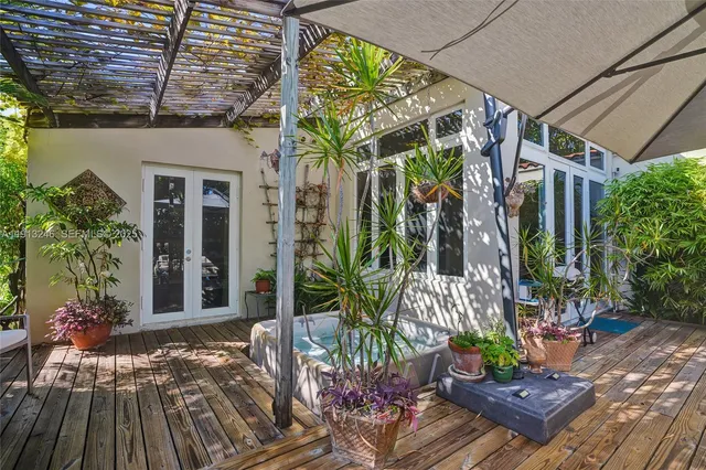 $2,599,000 | 1335 Lenox Avenue, Miami Beach, FL 33139