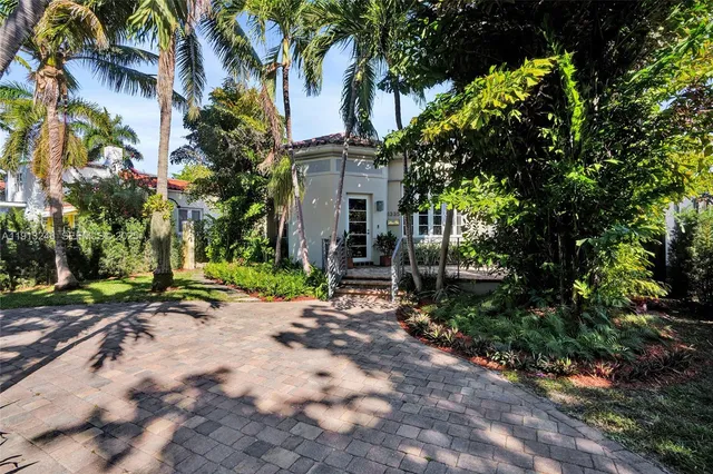 $2,599,000 | 1335 Lenox Avenue, Miami Beach, FL 33139