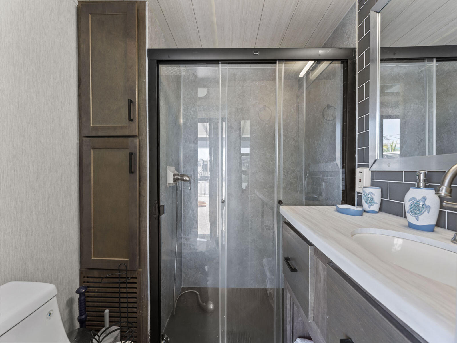 325 Calusa Street, Unit 321 Key Largo, FL 33037 - Photo 18 of 55 Interior