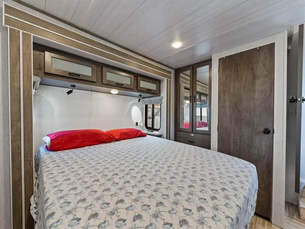 $899,500 | 325 Calusa Street, Unit 321, Key Largo, FL 33037