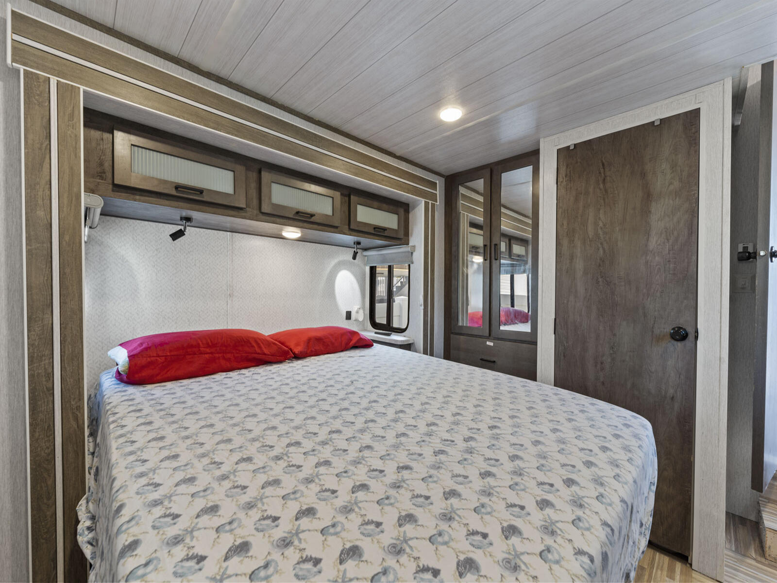 325 Calusa Street, Unit 321 Key Largo, FL 33037 - Photo 29 of 55 Interior