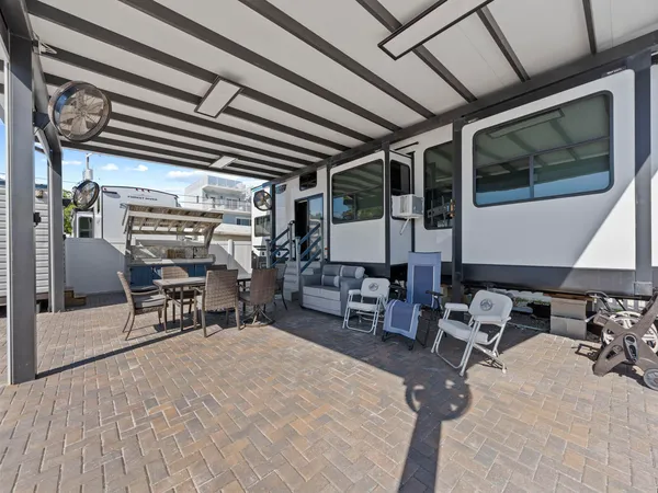 $899,500 | 325 Calusa Street, Unit 321, Key Largo, FL 33037