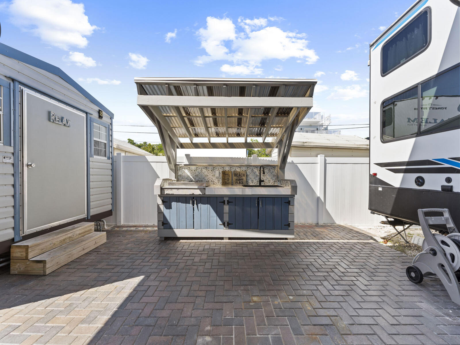 325 Calusa Street, Unit 321 Key Largo, FL 33037 - Photo 6 of 55 Exterior