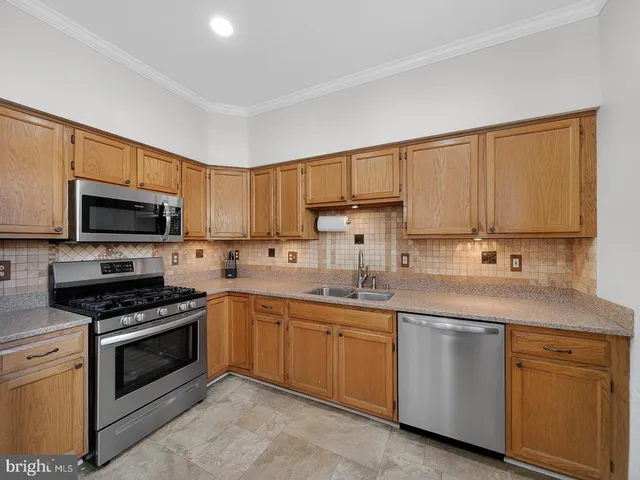 $2,500 | 7964 Flager Circle, Manassas, VA 20109