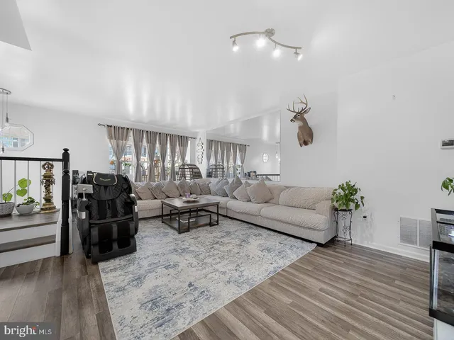 $2,500 | 7964 Flager Circle, Manassas, VA 20109