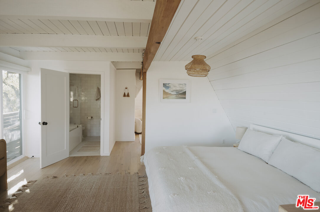 4828 Glenn Road Santa Barbara, CA 93105 - Photo 12 of 31 a view of empty room