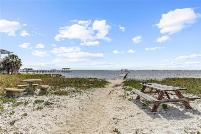 $499,900 | 5553 Ponte Verde Road, Pensacola, FL 32507
