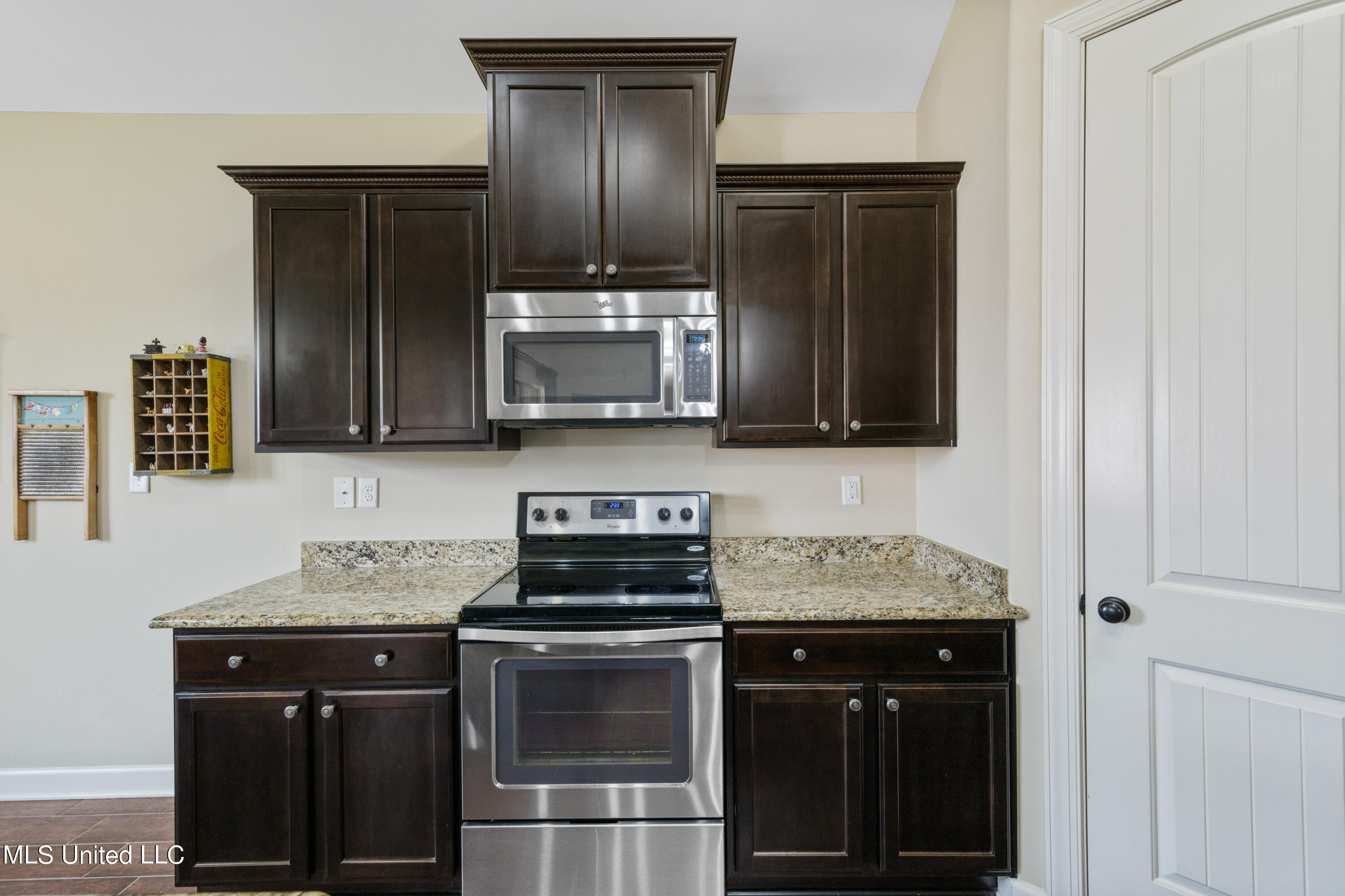 4246 Ridgemont Road Olive Branch, MS 38654 - Photo 8 of 48 4246 Ridgemont-1-22