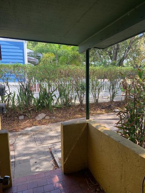 805 Sunset Road West Palm Beach, FL 33401 - Photo 11 of 21 front entry