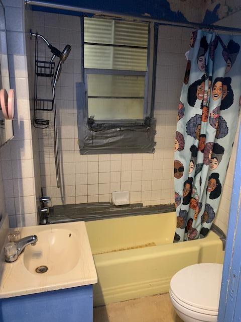 805 Sunset Road West Palm Beach, FL 33401 - Photo 19 of 21 Addition bath