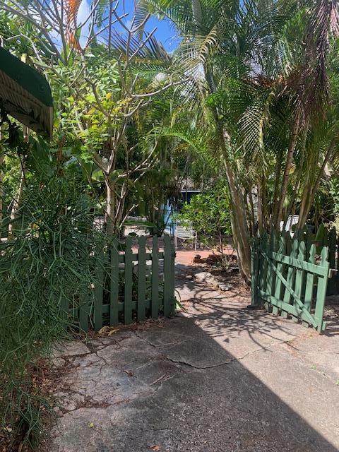 805 Sunset Road West Palm Beach, FL 33401 - Photo 5 of 21 Gate to yard