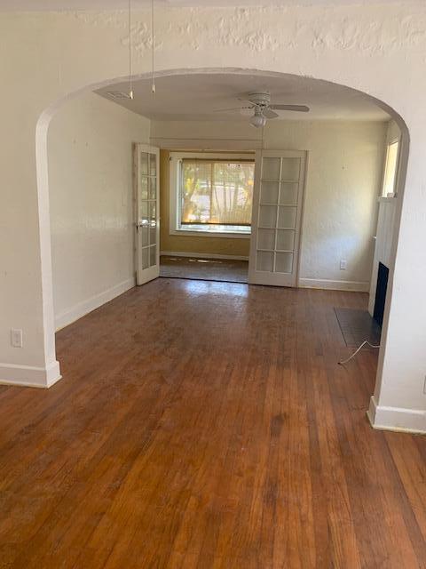 805 Sunset Road West Palm Beach, FL 33401 - Photo 7 of 21 Living room