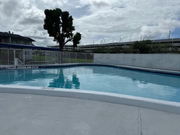 $1,875 | 7350 Southwest 82nd Street, Unit C125, Miami, FL 33143