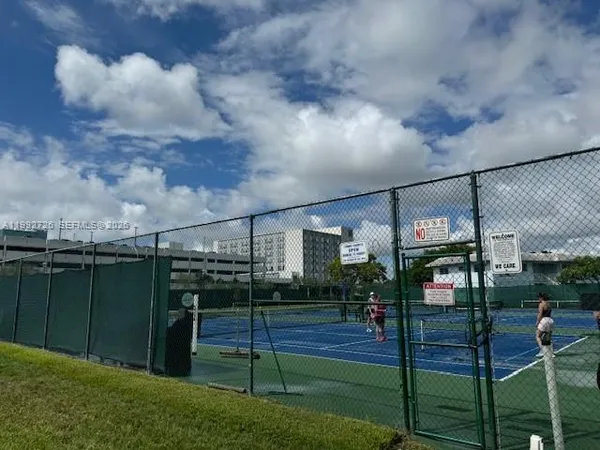 $1,875 | 7350 Southwest 82nd Street, Unit C125, Miami, FL 33143