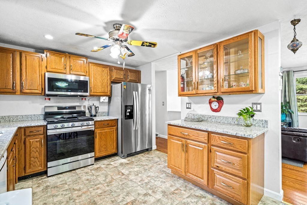 331 Totman Road Lowell, MA 01854 - Photo 13 of 36 Gallery Image 13